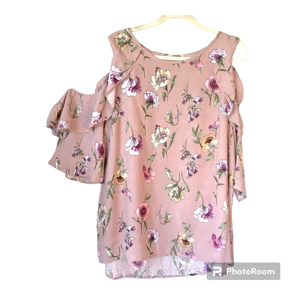 Plus Size Lightweight Cold Shoulder Top